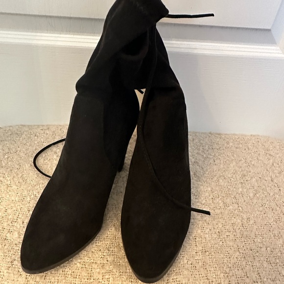 Catherine Malandrino Sorchanie Ankle Boot - Picture 2 of 4